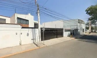 Foto de inmueble en Prol. Av. Zaragoza #206, Col. Jardines de La Hacienda C.P. 76180, Querétaro