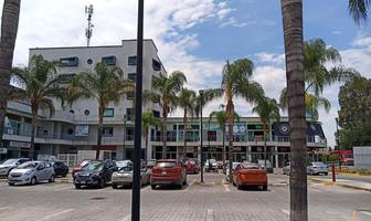 Foto de inmueble en Prol. Zaragoza  Condominio Plaza y Hotel Jardines, Col. Jardines de La Hacienda C.P. 76180, Querétaro