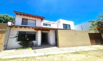 Foto de inmueble en Nisperos, Col. Jurica Pinar C.P. 76100, Querétaro
