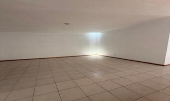 Foto de inmueble en Privada de pirules, Col. Jurica Pinar C.P. 76100, Querétaro
