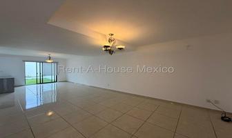 Foto de inmueble en Avenida Santa Rosa, Col. Juriquilla C.P. 76226, Querétaro