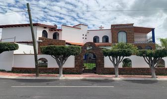 Foto de inmueble en Venta de Casa en Juriquilla con Recámara en PB, Col. Juriquilla Privada C.P. 76230, Querétaro