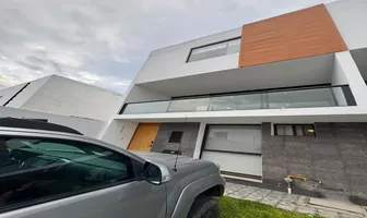 Foto de inmueble en AV. SANTA FE #122, Col. Juriquilla Santa Fe C.P. 76230, Querétaro