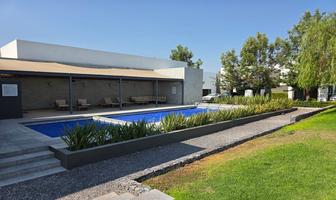 Foto de inmueble en Avenida Santa Fe, Col. Juriquilla Santa Fe C.P. 76230, Querétaro