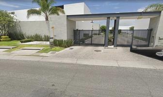 Foto de inmueble en av santa fe, Col. Juriquilla C.P. 76226, Querétaro