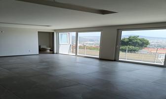Foto de inmueble en Paseo de la Loma de Queretaro, Col. Loma Dorada C.P. 76060, Querétaro