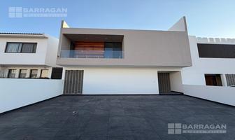 Foto de inmueble en Casa en Venta en Lomas de Juriquilla, en Ubicación Privilegiada con Excelentes Acabados, Col. Lomas de Juriquilla C.P. 76226, Querétaro