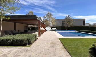 Foto de inmueble en Av. de los Santos 1002, Col. Lomas del Campanario II C.P. 76146, Querétaro