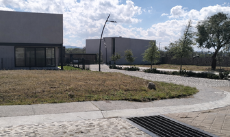Foto de inmueble en Avenida de los Santos, Col. Lomas del Campanario II C.P. 76146, Querétaro