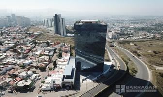 Foto de inmueble en Local Comercial en Renta en Torre Titanium, | 153.92 m² + Terraza 250 m², Col. Lomas del Marqués C.P. 76146, Querétaro
