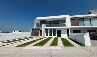 Foto de inmueble en Intersección Blvd, Misión de San Francisco, Col. Lomas del Pedregal C.P. 76220, Querétaro