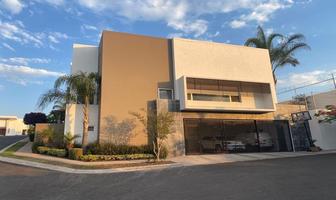 Foto de inmueble en frente Liverpool, Col. Misión de Concá C.P. 76149, Querétaro