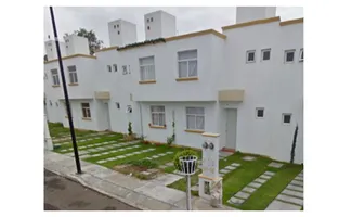 Foto de inmueble en AV MERCEDARIOS #1, Col. Misión de Santa Cruz C.P. 76804, San Juan del Río