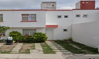 Foto de inmueble en AV. MERCEDARIOS #35, Col. Misión de Santa Cruz C.P. 76804, San Juan del Río