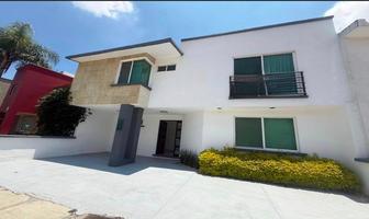 Foto de inmueble en AV. DEL PARQUE, Col. Monte Blanco I C.P. 76087, Querétaro