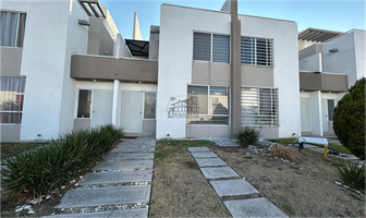 Foto de inmueble en Av. Aranguren, Col. Puerta Navarra C.P. 76116, Querétaro