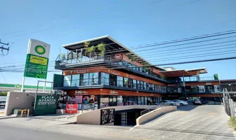 Foto de inmueble en AV. DEL JACAL  #1, Col. Puerta Real C.P. 76910, Corregidora