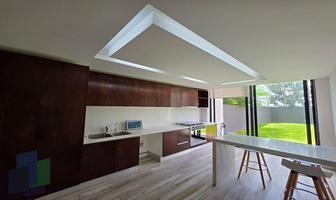 Foto de inmueble en Av. Santa Fe, Col. Punta Juriquilla C.P. 76230, Querétaro