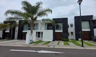Foto de inmueble en Avenida Santa Fe, Col. Punta Juriquilla C.P. 76230, Querétaro