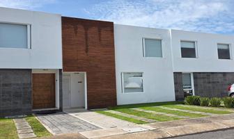 Foto de inmueble en Avenida Santa Rita, Col. Punta Juriquilla C.P. 76230, Querétaro