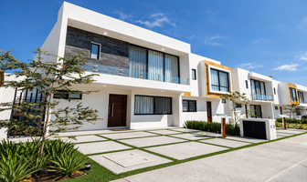 Foto de inmueble en Av. Biznaga, Col. Real de Juriquilla C.P. 76226, Querétaro