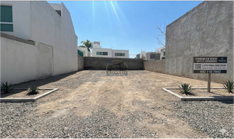 Foto de inmueble en Av. Del Faisan, Col. Residencial Santa Fe C.P. 76930, Corregidora