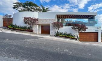 Foto de inmueble en Av San Isidro, Col. San Francisco Juriquilla C.P. 76230, Querétaro