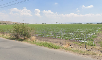 Foto de inmueble en CARRETERA 100, Col. San Isidro Miranda C.P. 76246, El Marqués