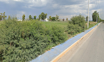 Foto de inmueble en CARRETERA 100, Col. San Isidro Miranda C.P. 76246, El Marqués
