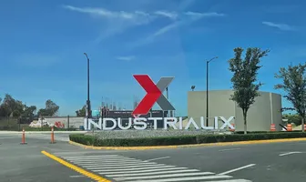Foto de inmueble en Carretera Qro - Celaya #2975, Col. Santa María Magdalena C.P. 76137, Querétaro