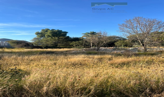 Foto de inmueble en CARRETERA 57 PASEO DE LA REPUBLICA ENTRONQUE A SANTA ROSA JAUREGUI, Col. Santa Rosa de Jauregui C.P. 76220, Querétaro