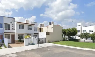 Foto de inmueble en AV DEL TRATOLI #1, Col. Santiago C.P. 76179, Querétaro