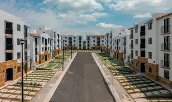 Foto de inmueble en Av. De la Cantera, Col. Tlacote El Bajo C.P. 76229, Querétaro