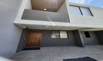 Foto de inmueble en Lib. norponiente, Col. Tres Cantos Residencial C.P. 76235, Querétaro