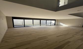 Foto de inmueble en Av. Los Portones, Col. Valle de Juriquilla C.P. 76100, Querétaro