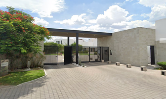 Foto de inmueble en Av Sta Rosa 5060, Valle de, 76100 Juriquilla, Qro., Col. Valle de Juriquilla C.P. 76100, Querétaro