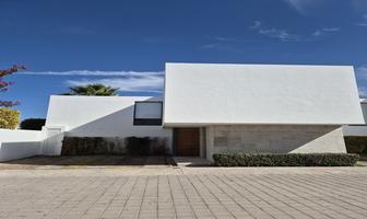 Foto de inmueble en Avenida Santa Rosa, Col. Valle de Juriquilla C.P. 76100, Querétaro