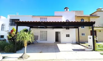 Foto de inmueble en Blvrd de los Gobernadores 2013 #1, Col. Villas del Cimatario C.P. 76087, Querétaro