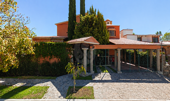 Foto de inmueble en Avenida la Rica 100, Col. Villas del Mesón C.P. 76226, Querétaro