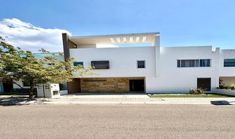 Foto de inmueble en Prolongación Constituyentes Ote., Col. Villas la Cañada C.P. 76240, El Marqués