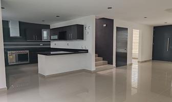 Foto de inmueble en Av. Paso de Zakia Oriente, Col. Zakia C.P. 76269, El Marqués