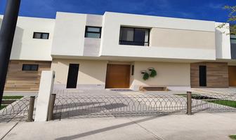 Foto de inmueble en Paseo de Zakia Pte, Col. Zakia C.P. 76269, El Marqués