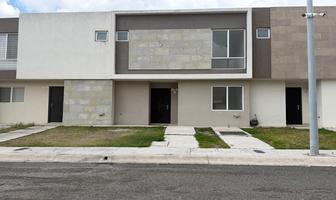 Foto de inmueble en Paseos de Zakia Pte. 4000, Privada Arenza Residencial, 76269 Zakia, Qro., Col. Zakia C.P. 76269, El Marqués
