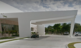 Foto de inmueble en Av. Tulum, Col. Akumal C.P. 77776, Tulum