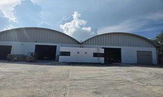 Foto de inmueble en AV. HUAYACAN, Col. Cancún Centro C.P. 77500, Benito Juárez