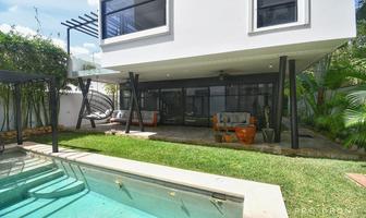 Foto de inmueble en Supermanzana 19/ Copan y Contoy, Col. Cancún Centro C.P. 77500, Benito Juárez