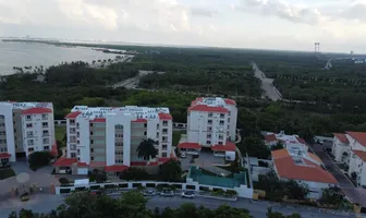 Foto de inmueble en Av. Antonio Enrique #2, Col. Cancún (Internacional de Cancún) C.P. 77569, Benito Juárez