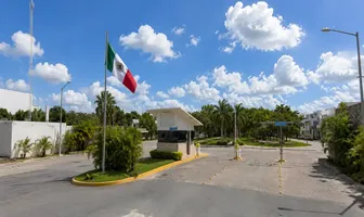 Foto de inmueble en Fuente de Neptuno #17, Col. Cancún (Internacional de Cancún) C.P. 77569, Benito Juárez