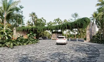 Foto de inmueble en HUAYACAN #123, Col. Cancún (Internacional de Cancún) C.P. 77569, Benito Juárez