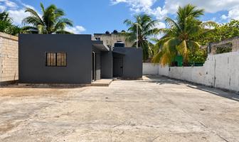 Foto de inmueble en Terreno en Venta en el Ejido | a 1 Cuadra de la Av. Juárez | Uso de Suelo Mixto, Col. Ejidal C.P. 77712, Solidaridad